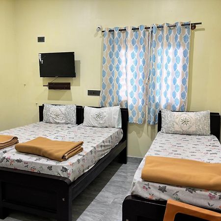 Sri Siri Lodge And Hotel Чикмагалур Екстер'єр фото